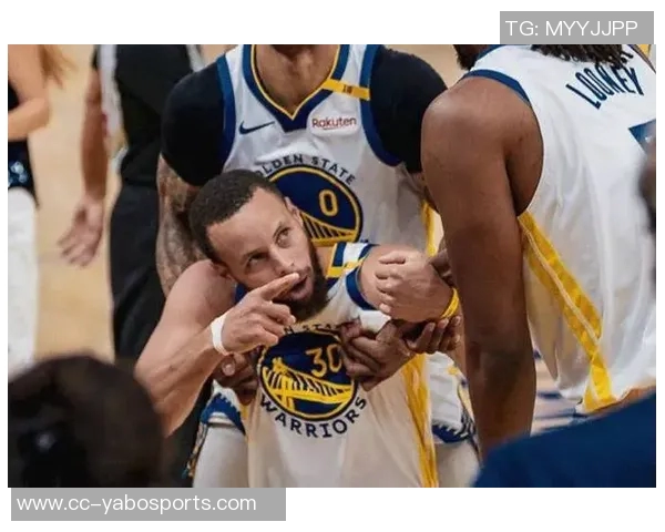 库里谈巴特勒罚球失误表示不置可否引发热议 库里谈巴特勒罚球失误表示不置可否引发热议