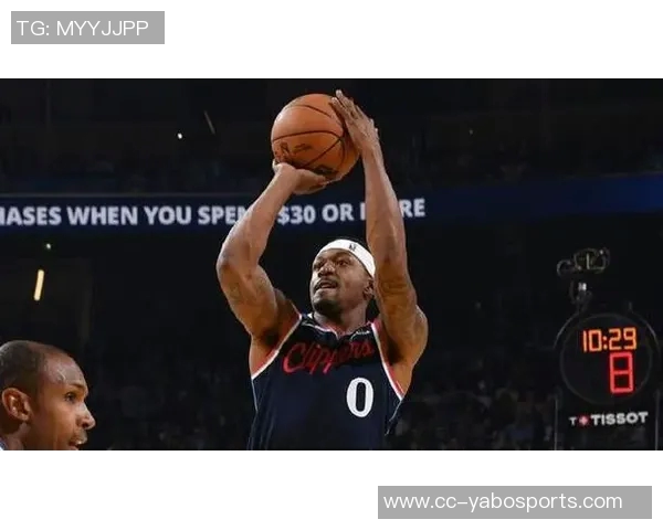 卢指导称比尔表现出色计划为其设计更多持球战术 卢指导称比尔表现出色计划为其设计更多持球战术