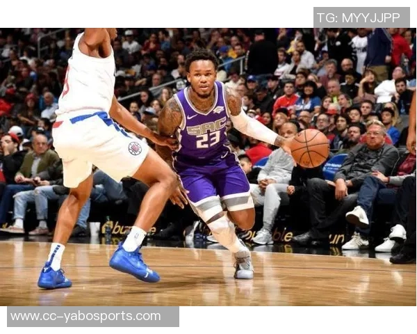 76人新援埃奇库姆加盟大帝复出后三巨头能否助力争冠之路